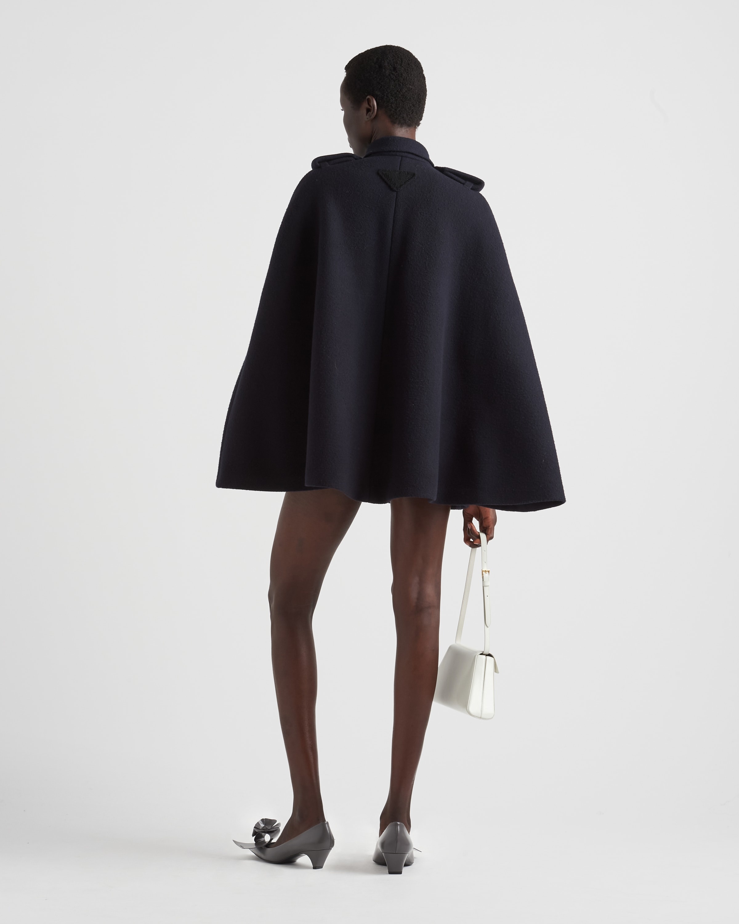 【プラダ・PRADA】Single-breasted velour caban jacket Prada Fall/Winter 2023 Runway Single-breasted Velour Caban