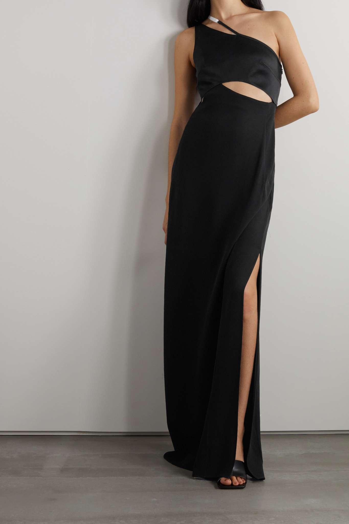 One-shoulder cutout satin and crepe gown - 2