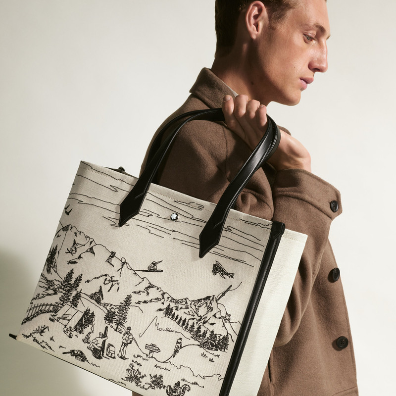 Montblanc Happy Holidays tote outlook