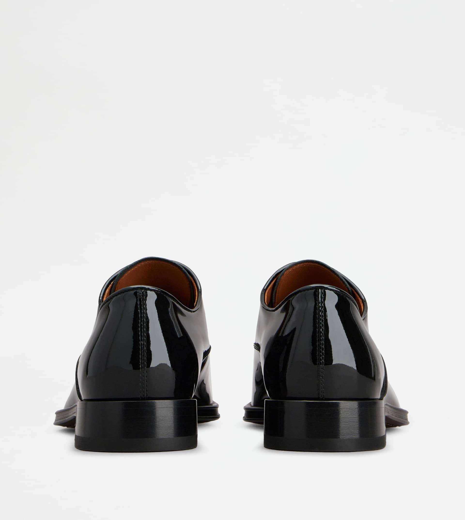 LACE-UPS IN PATENT LEATHER - BLACK - 3