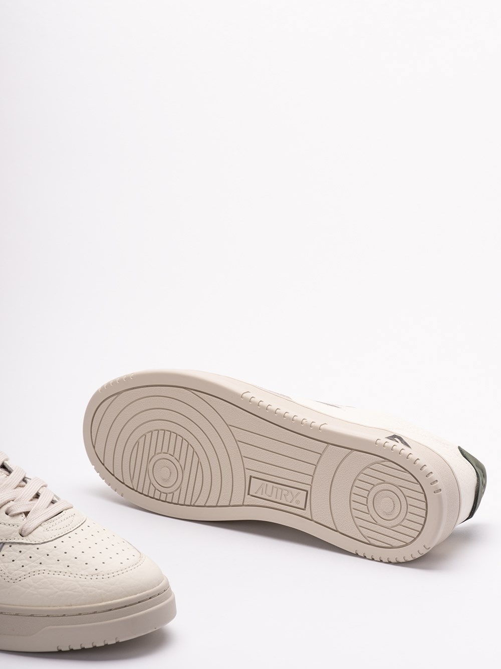 `Medalist` Low-Top Sneakers - 4