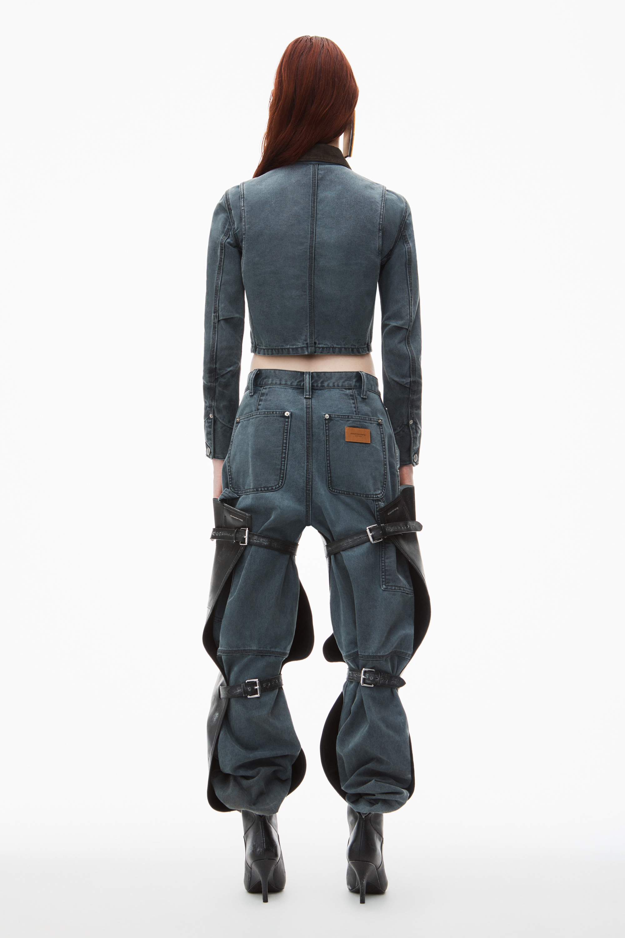 shrunken workwear jacket in denim - 5