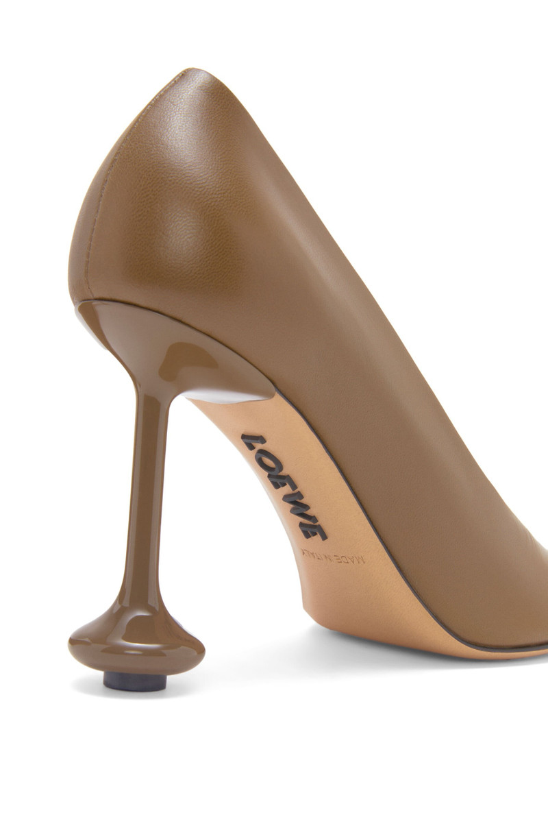 Toy pump in goatskin 5