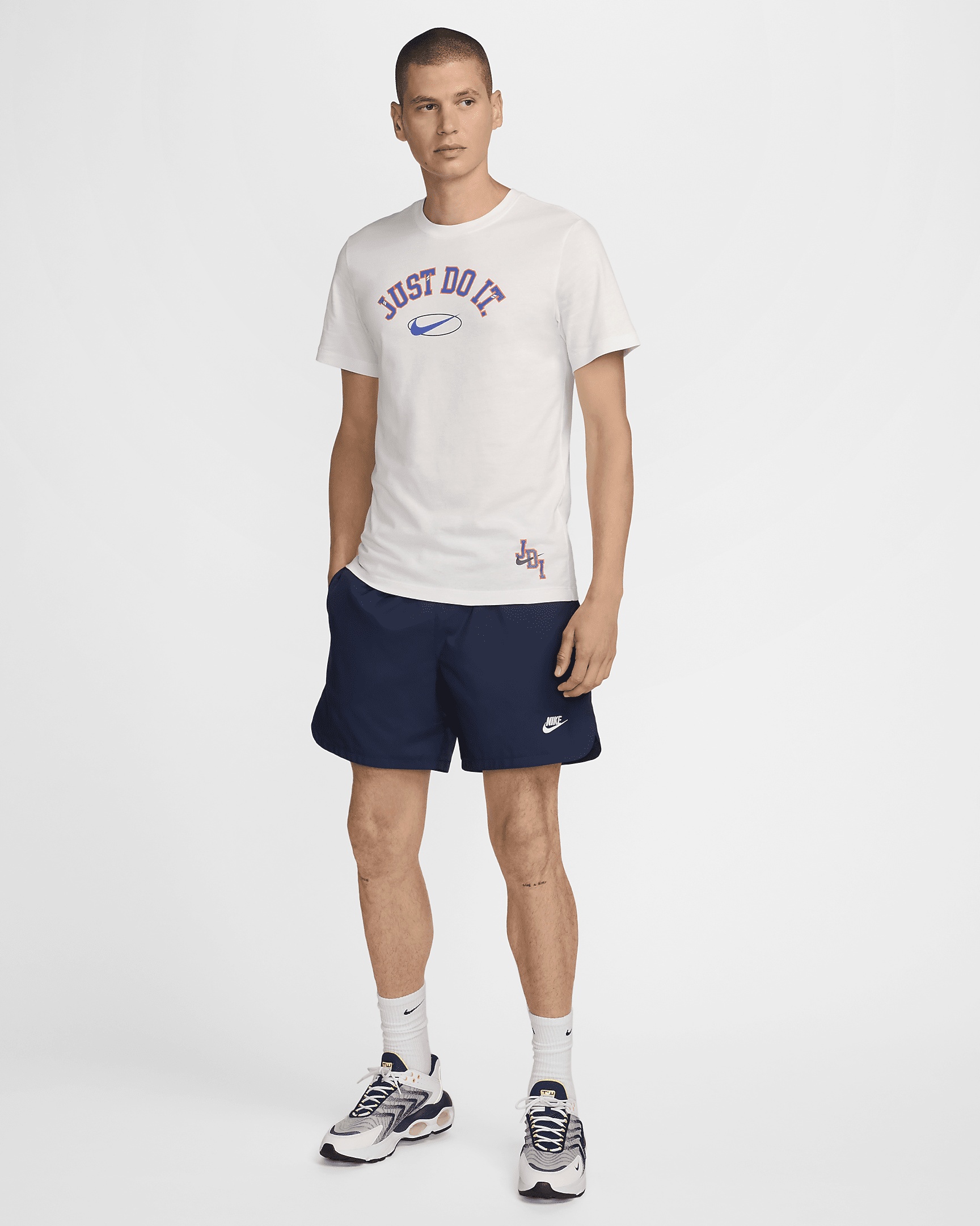 Nike Sportswear Men's T-Shirt - 5