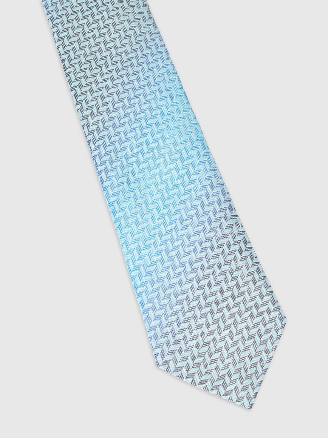 Tie with degradé chevron pattern - 2