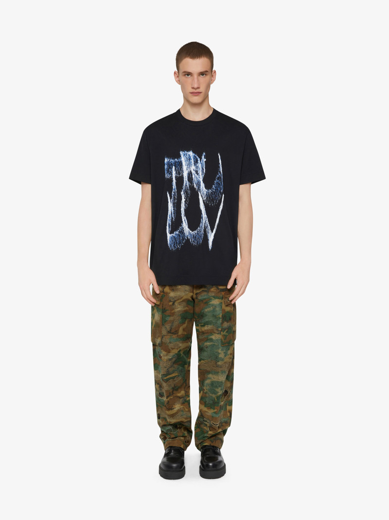 Givenchy OVERSIZED T-SHIRT IN COTTON WITH GIVENCHY LOVE PRINT outlook