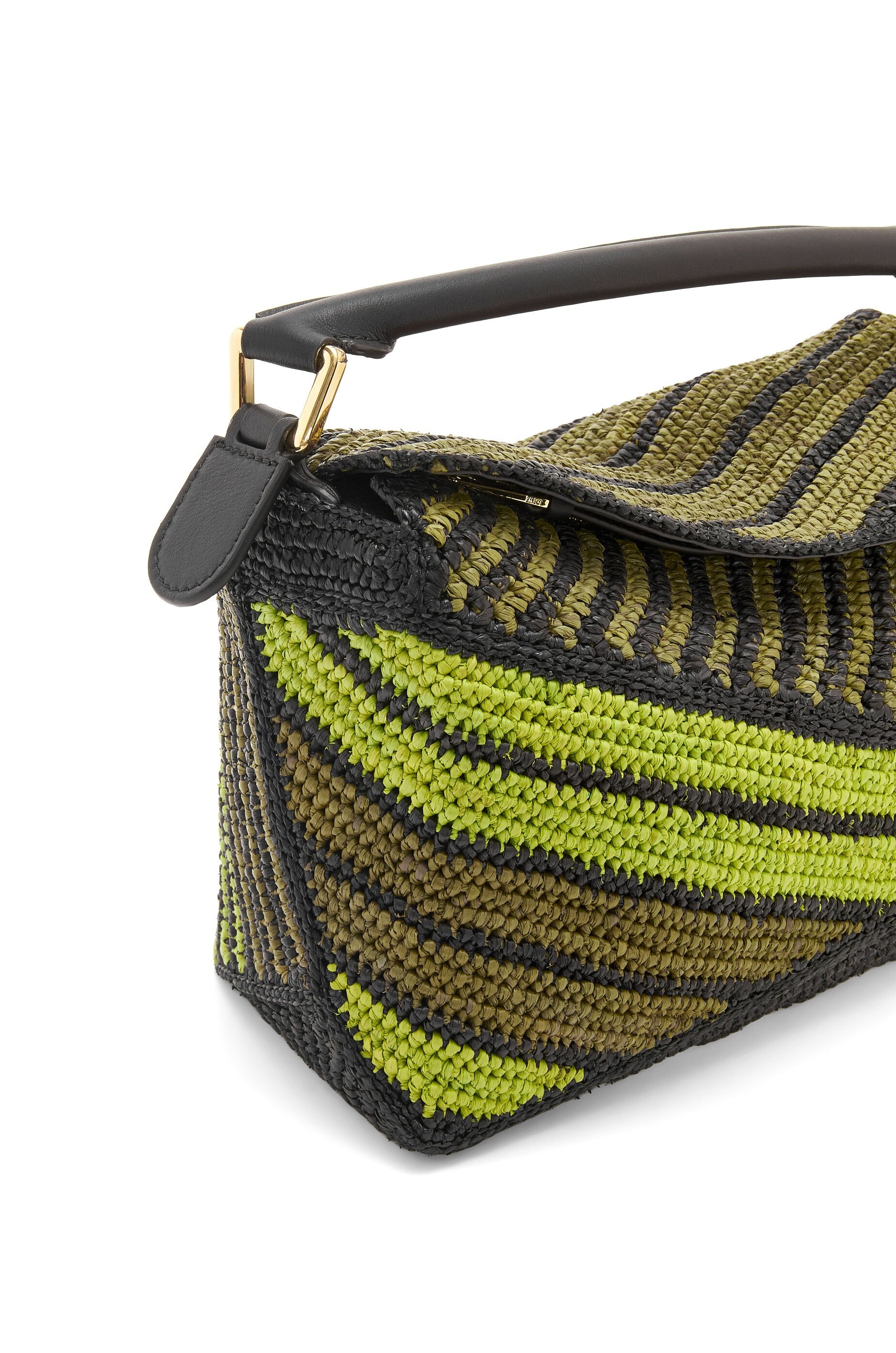 Small Puzzle Edge bag in raffia and calfskin - 11