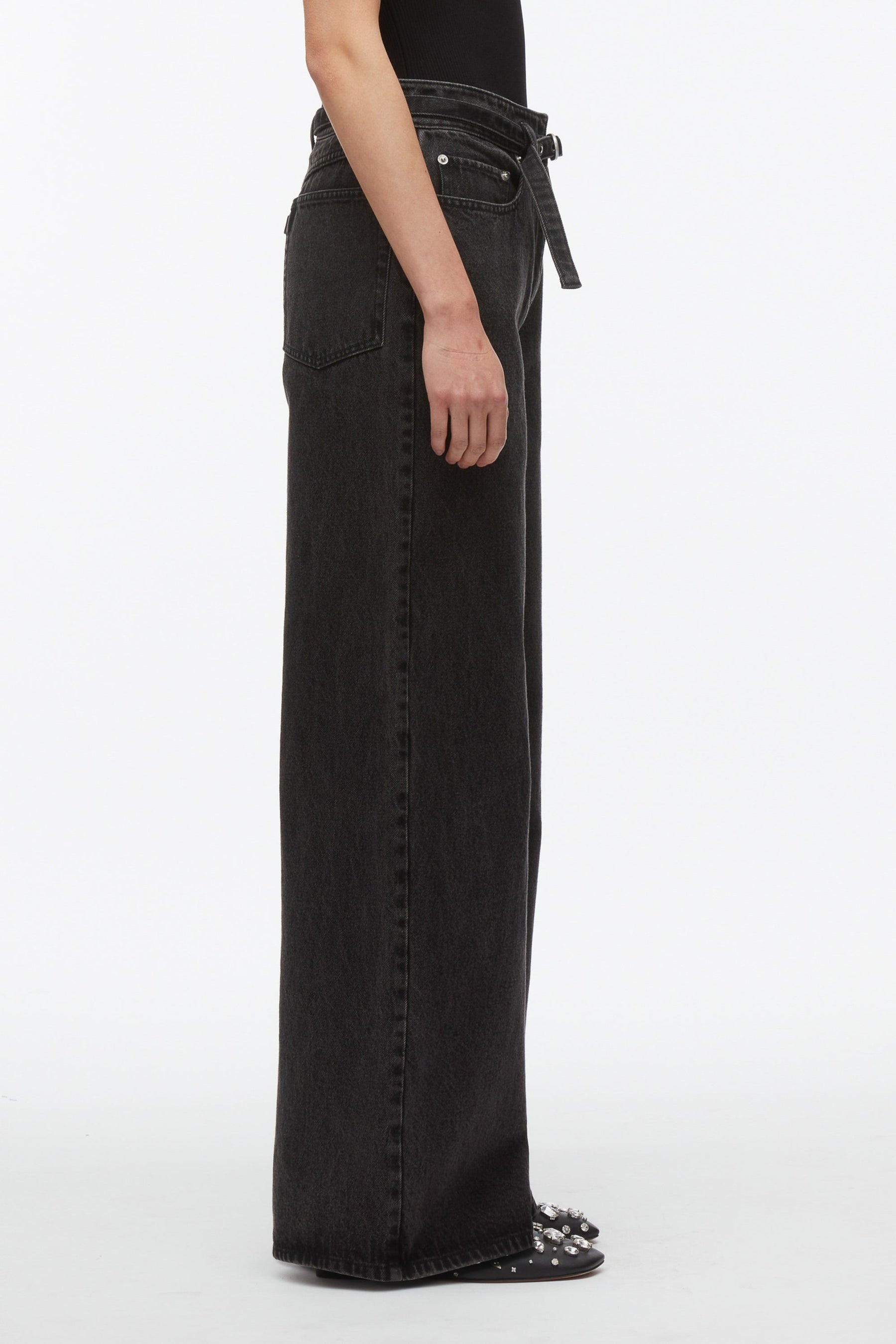 Wide Leg Belted Jeans - 3