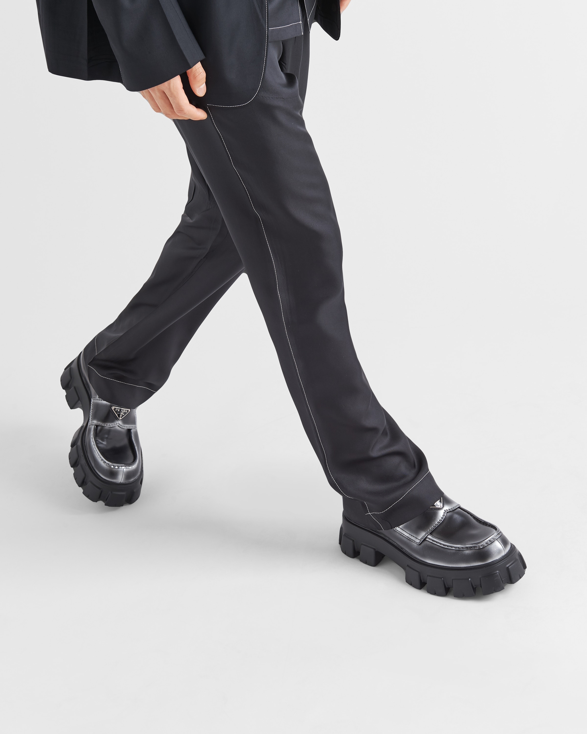 Monolith nuanced brushed leather loafers - 3