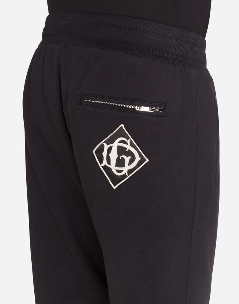 Cotton jogging shorts with patch 3