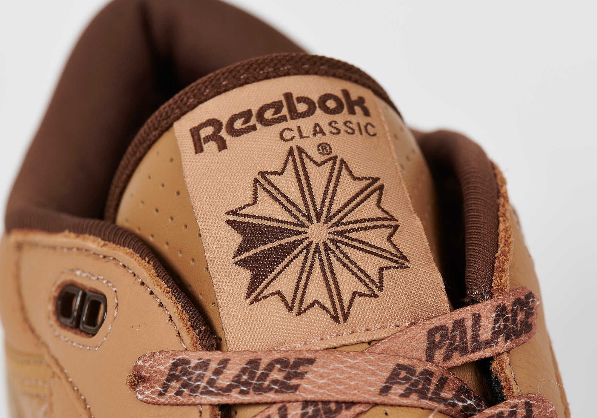 PALACE REEBOK CLUB C MID II REVENGE SOFT CAMEL / BRUSH BROWN / REEBOK LE 5 - 6