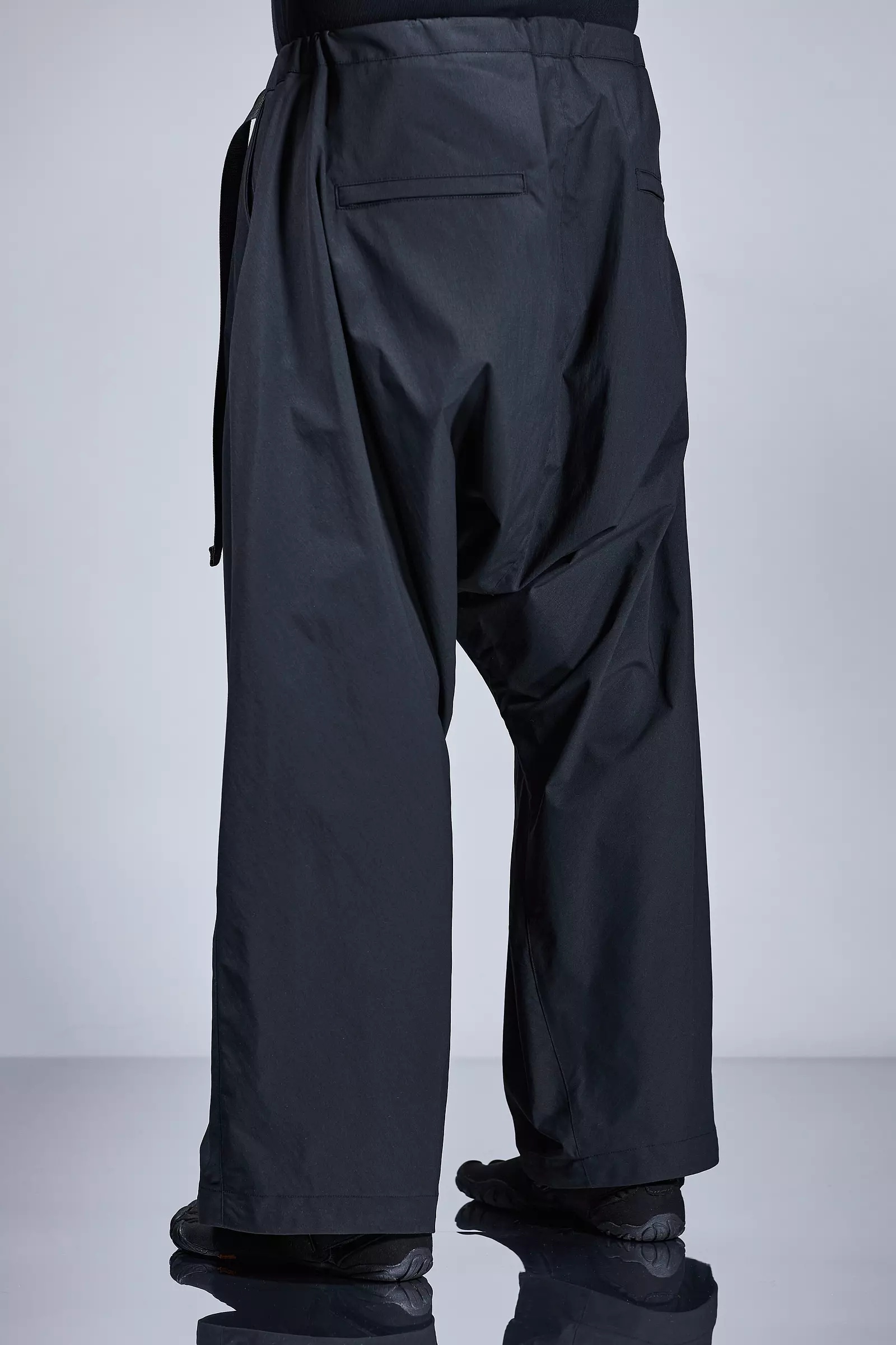 P30BL-E Encapsulated Nylon Ultrawide Drawcord Trouser Black - 10