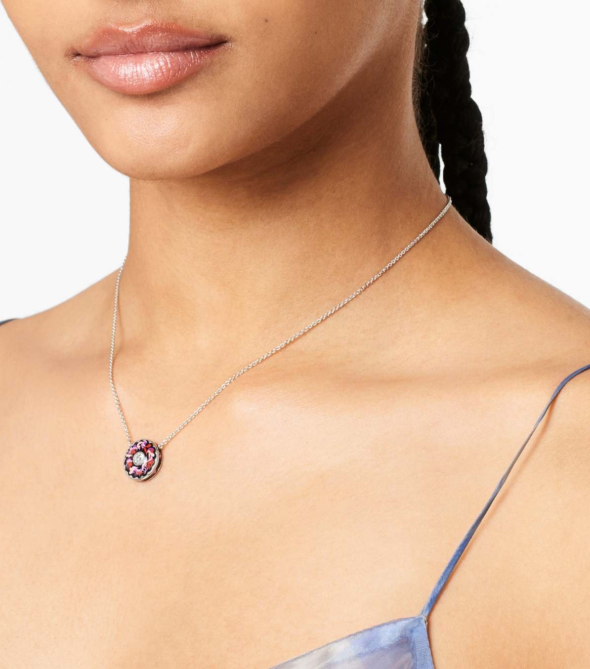THE MARBLED MEDALLION PENDANT - 2