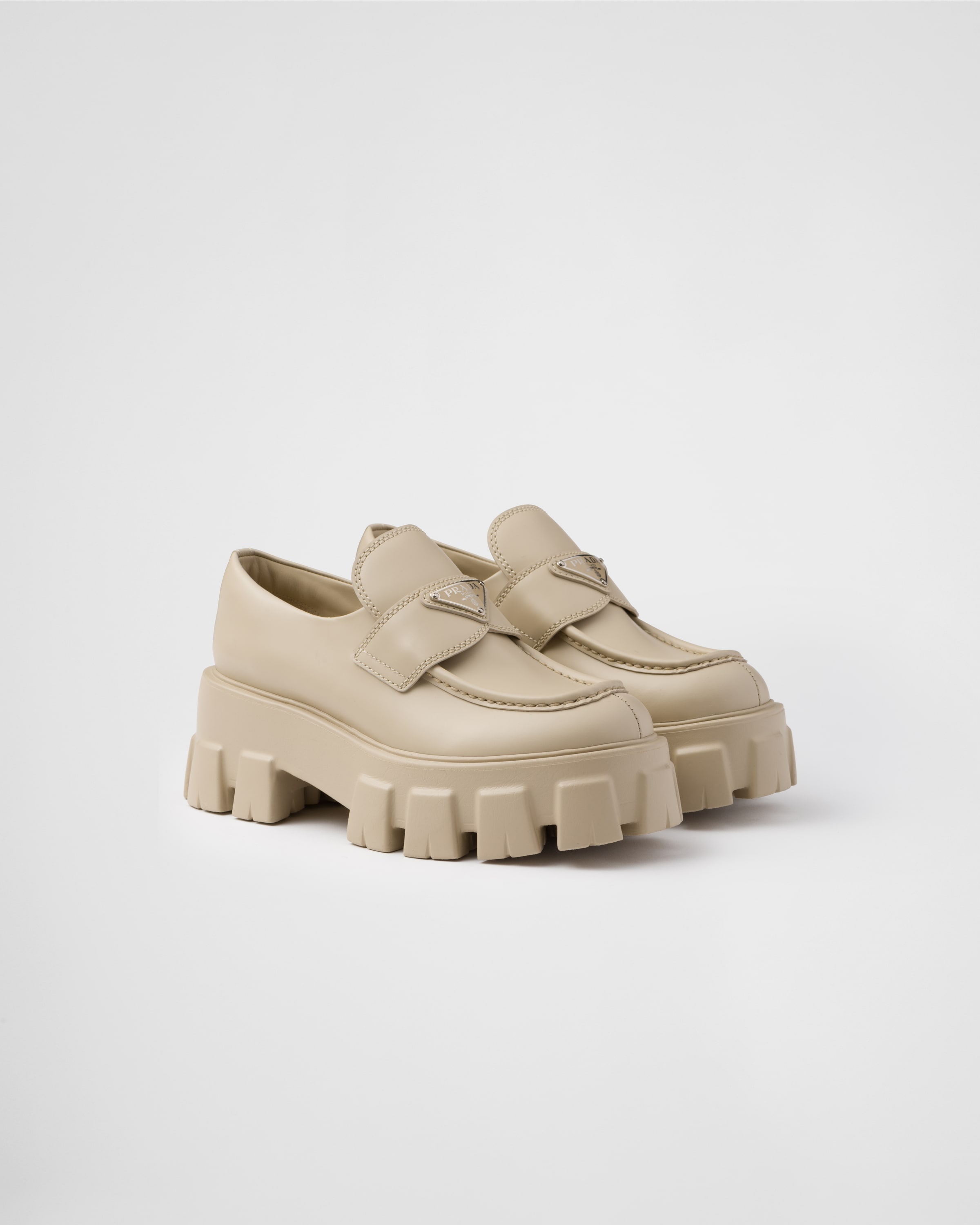 ◆PRADA 最新作◆Monolith ロゴプラーク ローファー/NEUTRAL◆ Monolith loafers PRADA | Blondie Shop
