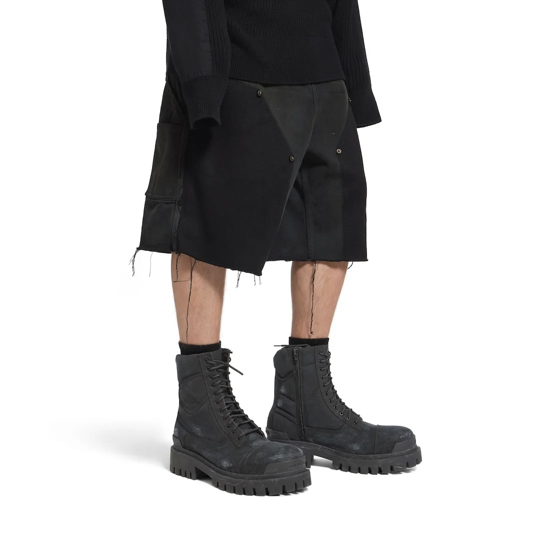 BALENCIAGA Men display picture 3