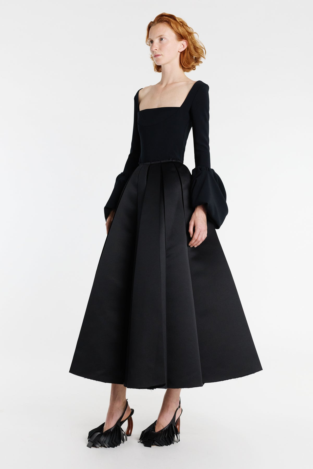 TOP WITH SQUARE DECOLLETE AND PUFF CUFFS BLACK - 4