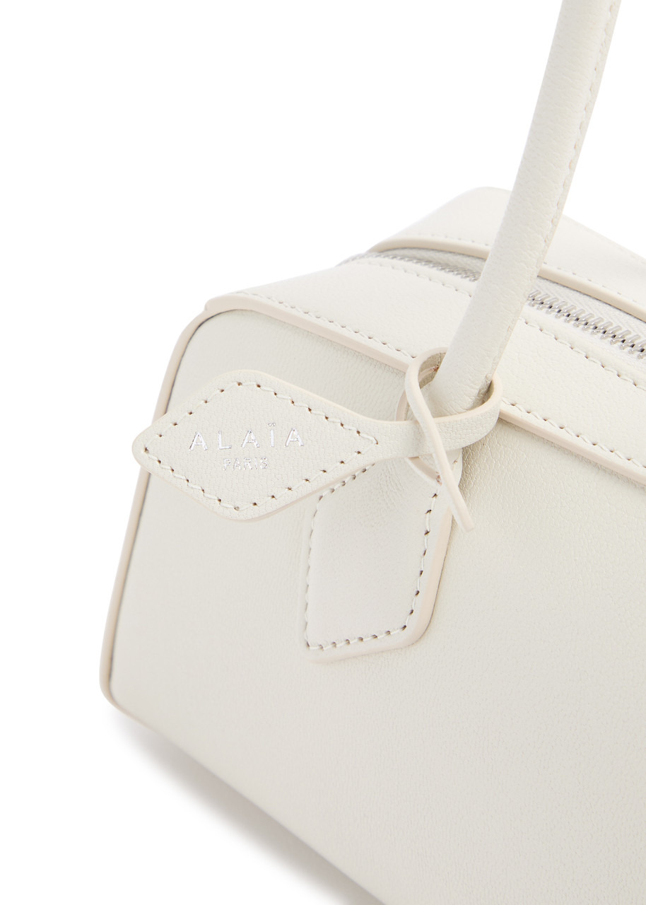 Alaïa Le Teckel Medium Grained Leather Shoulder bag - 3