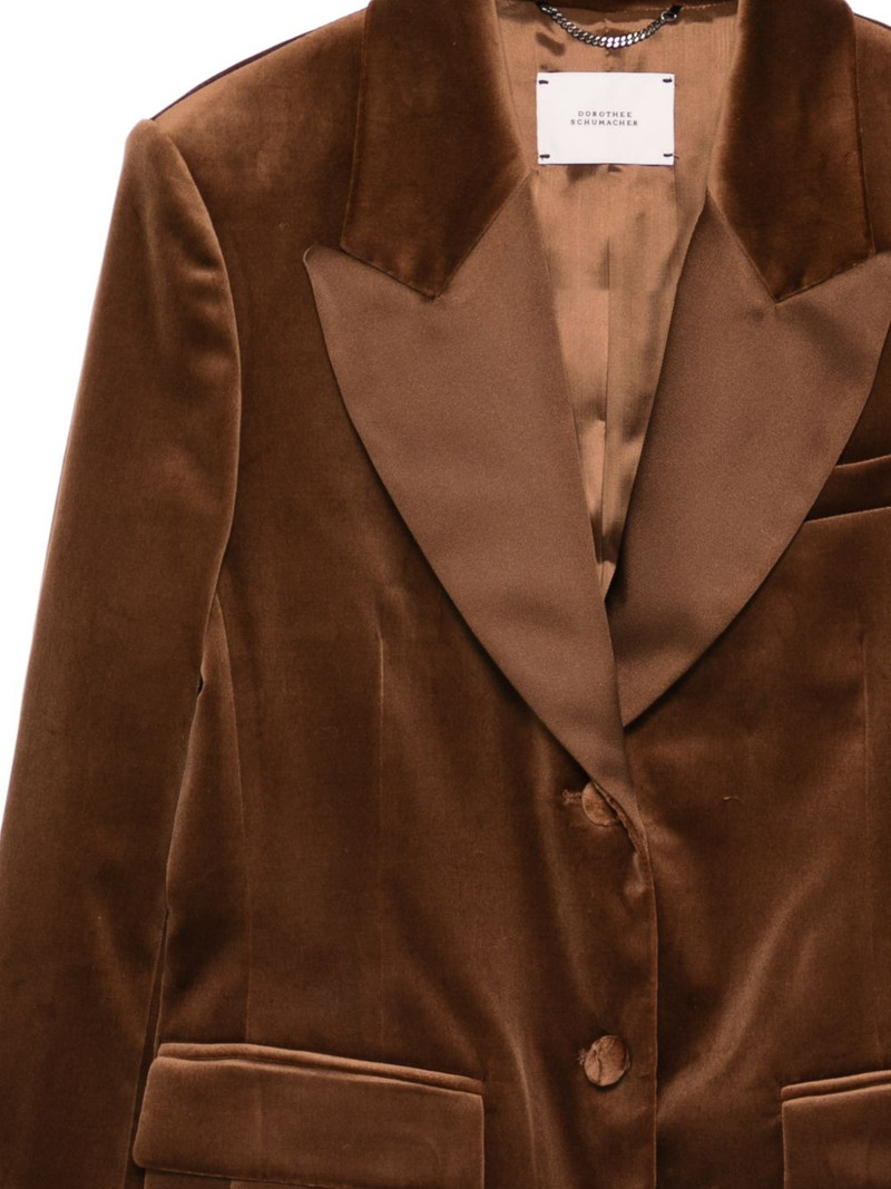 peaked jacket 3
