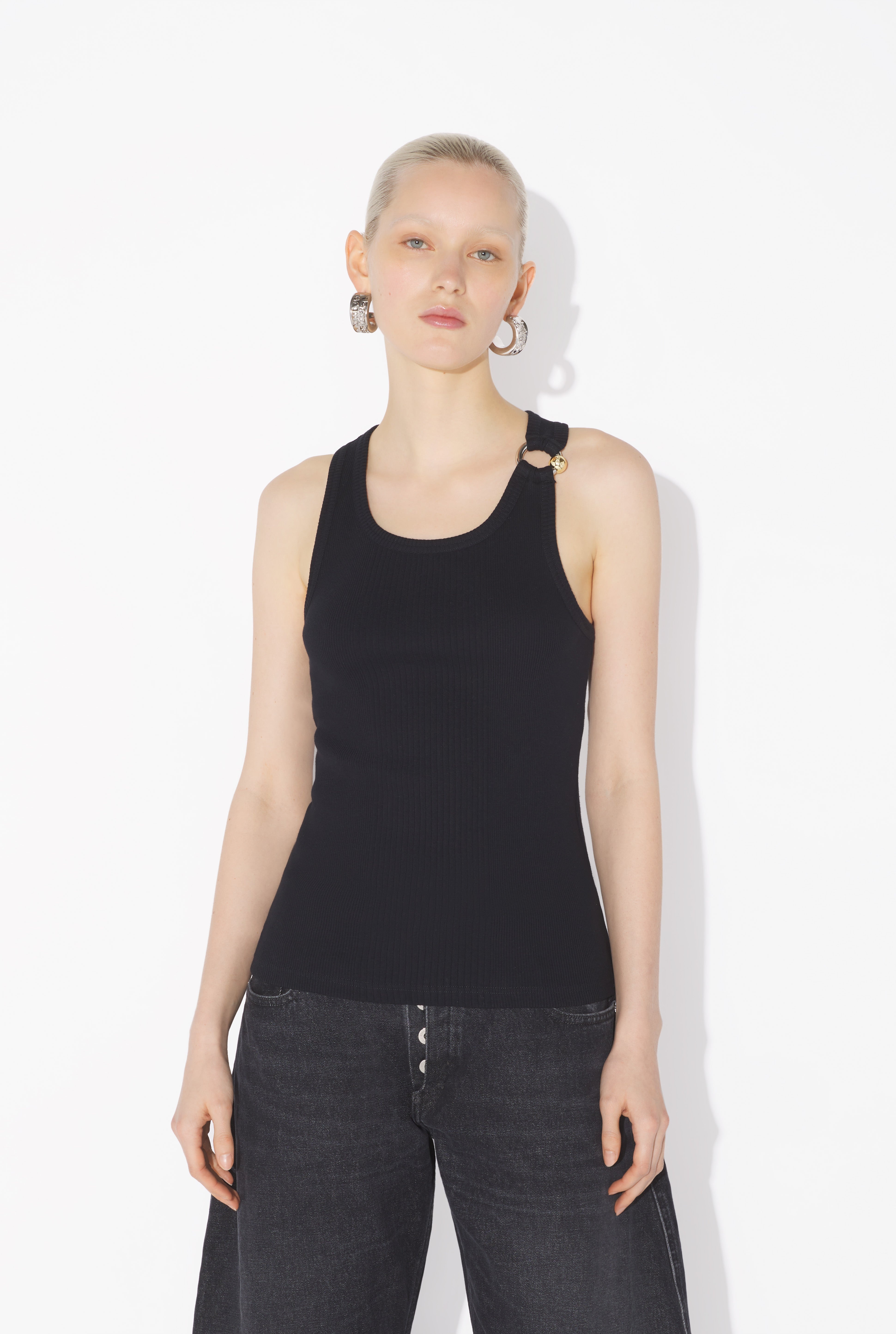 THE BLACK PIERCING TANK TOP - 3