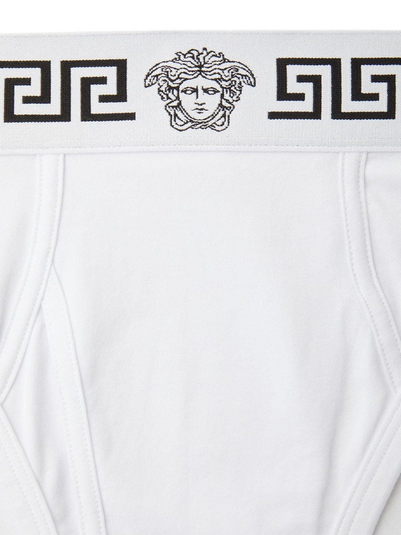 LOGO BRIEFS 3