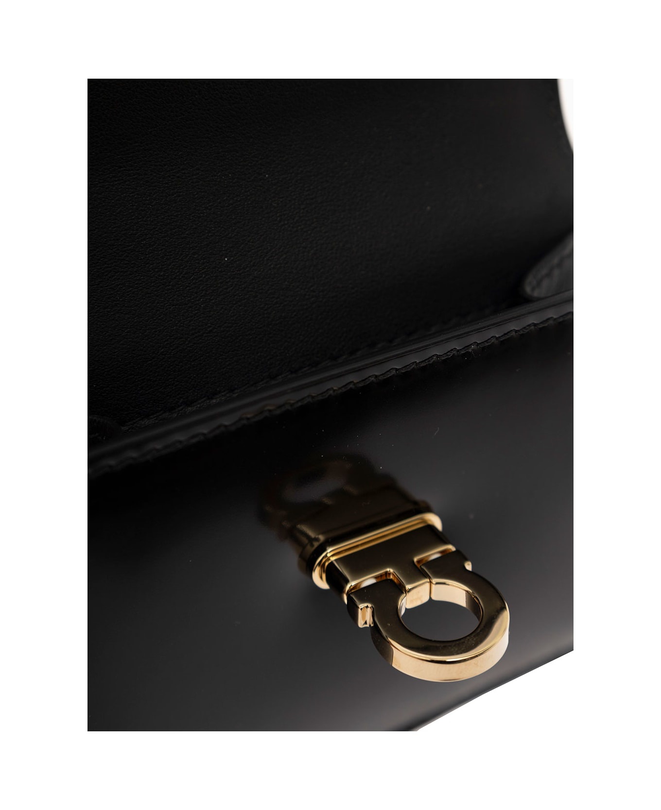 'wanda' Black Wallet With Gancini Closure In Patent Leather Woman - 4