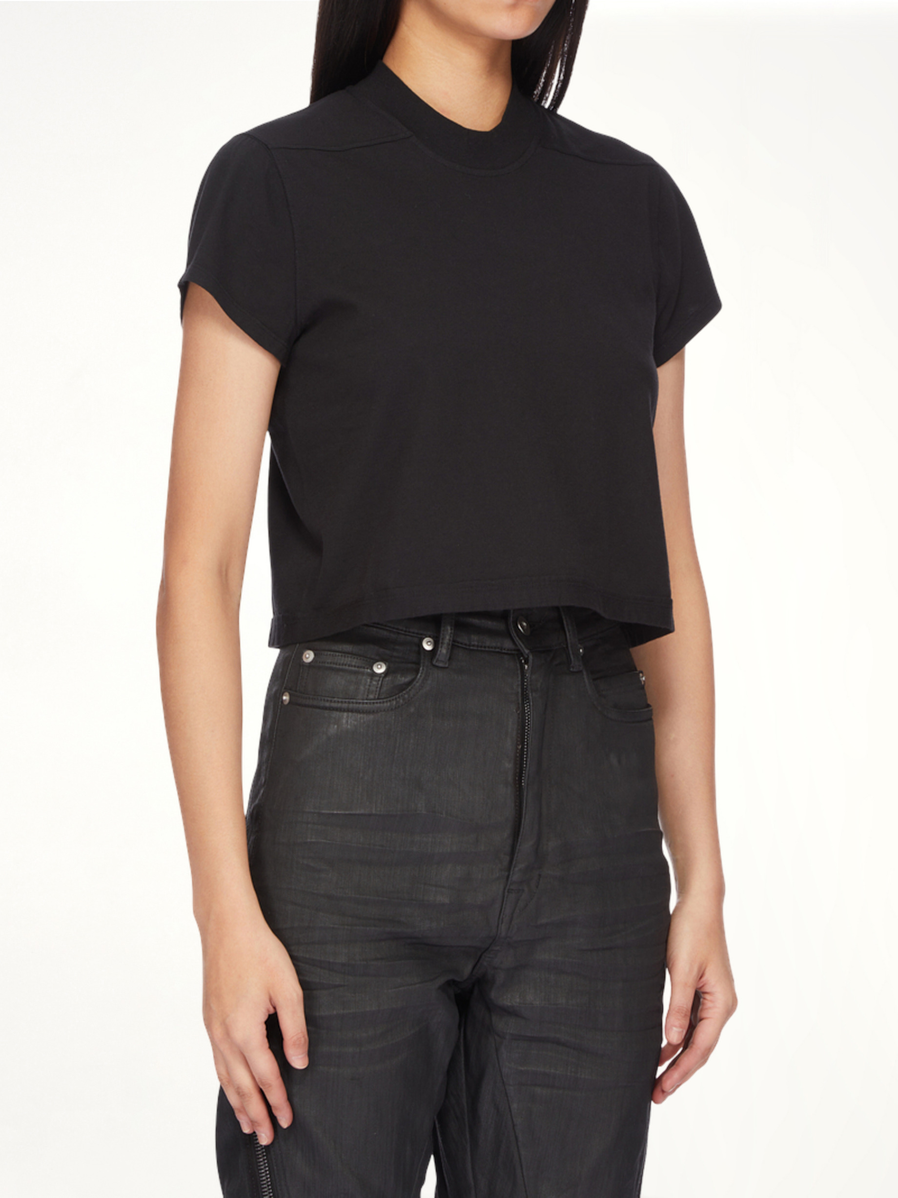 Cropped Small Level T-Shirt in Black - 5