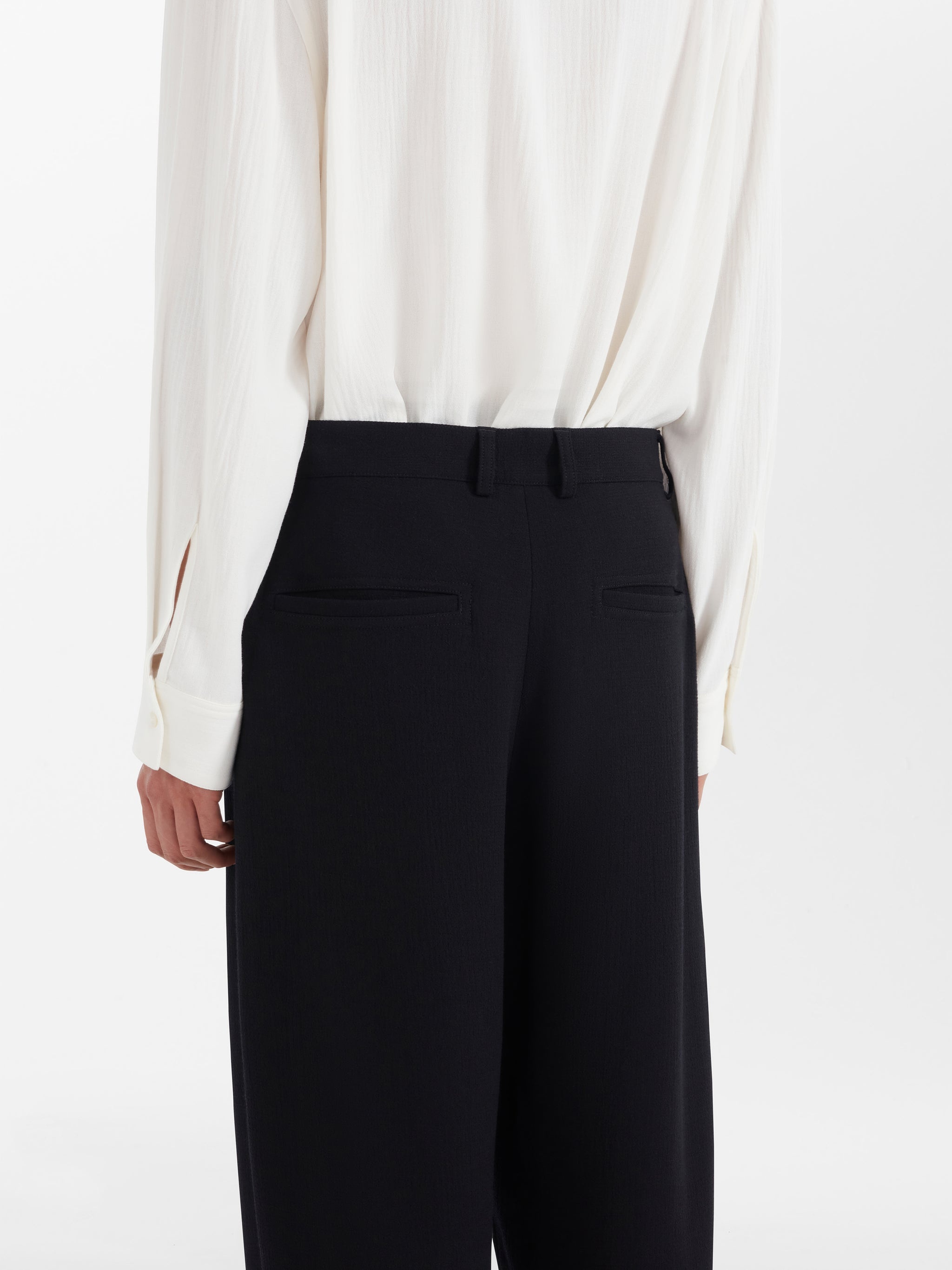 Ezra Crepe Pant - 7