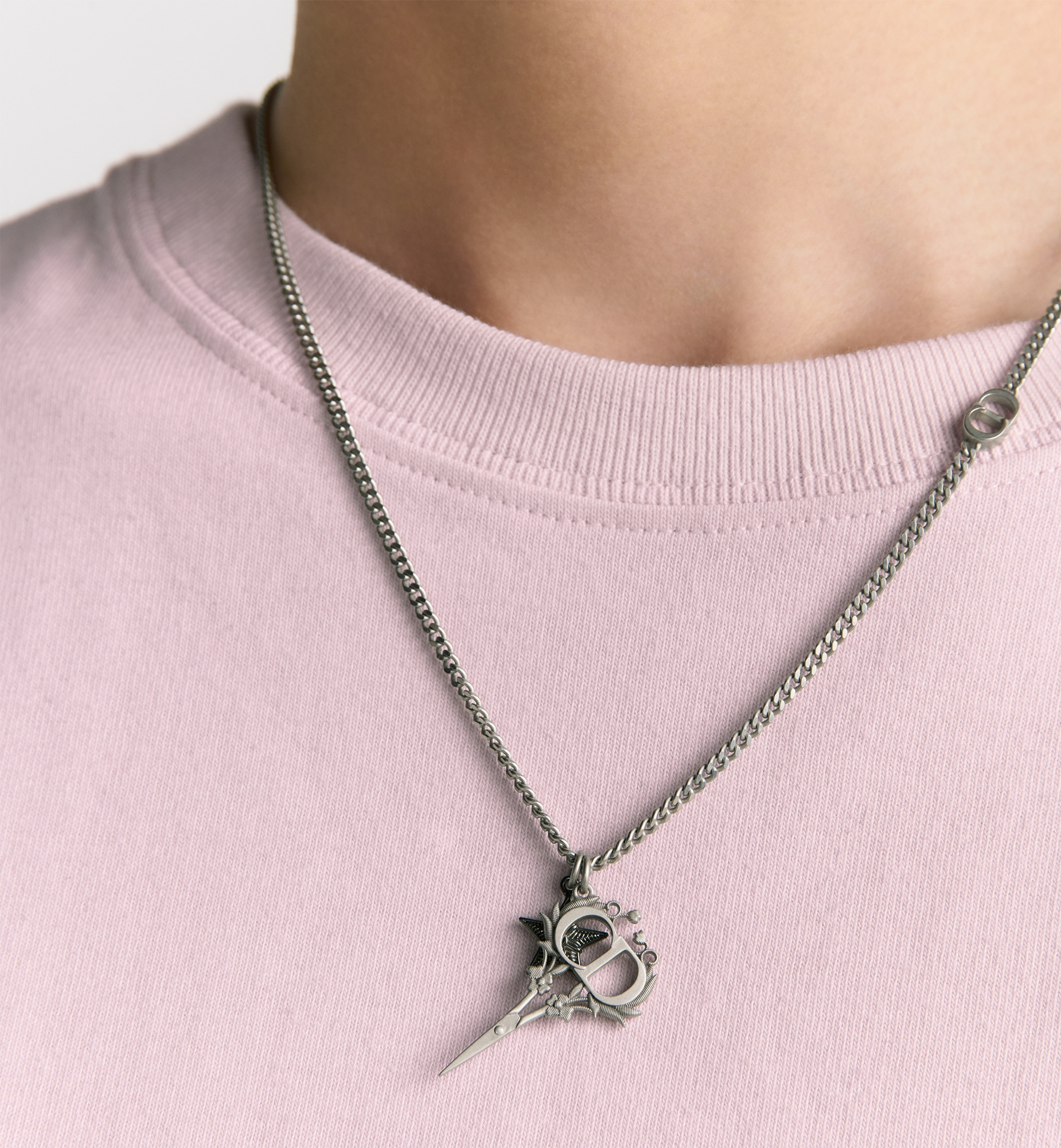 Dior Black Star Pendant Necklace - 3