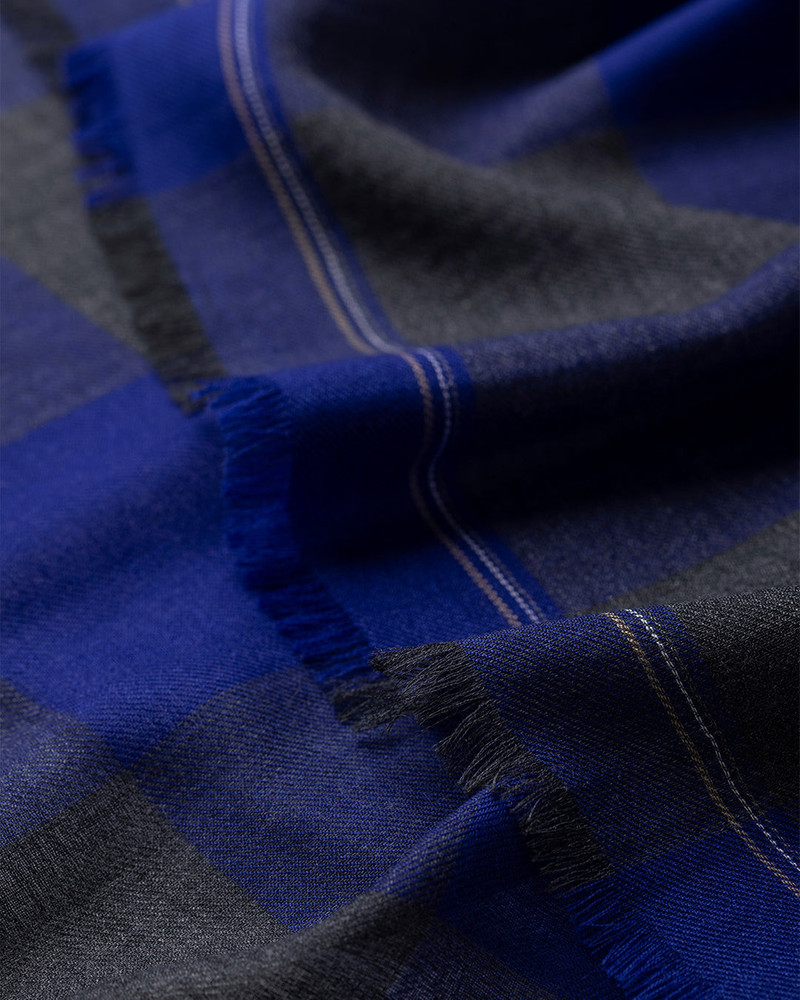 Carnbee Large Gingham Navy Cashmere Scarf 3
