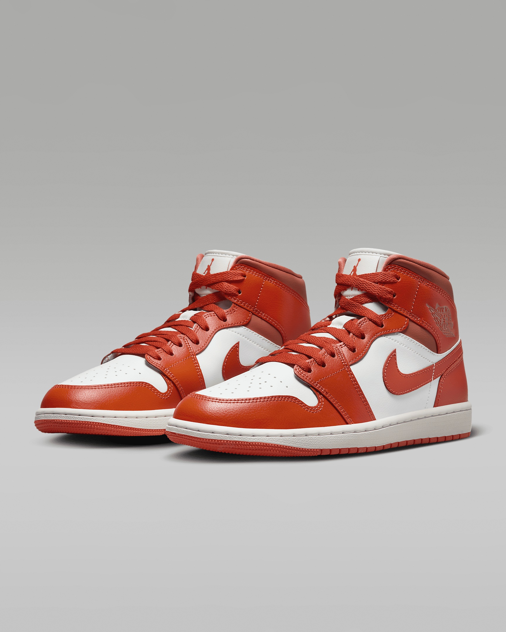 Air Jordan 1 Mid Women's Shoes - 5