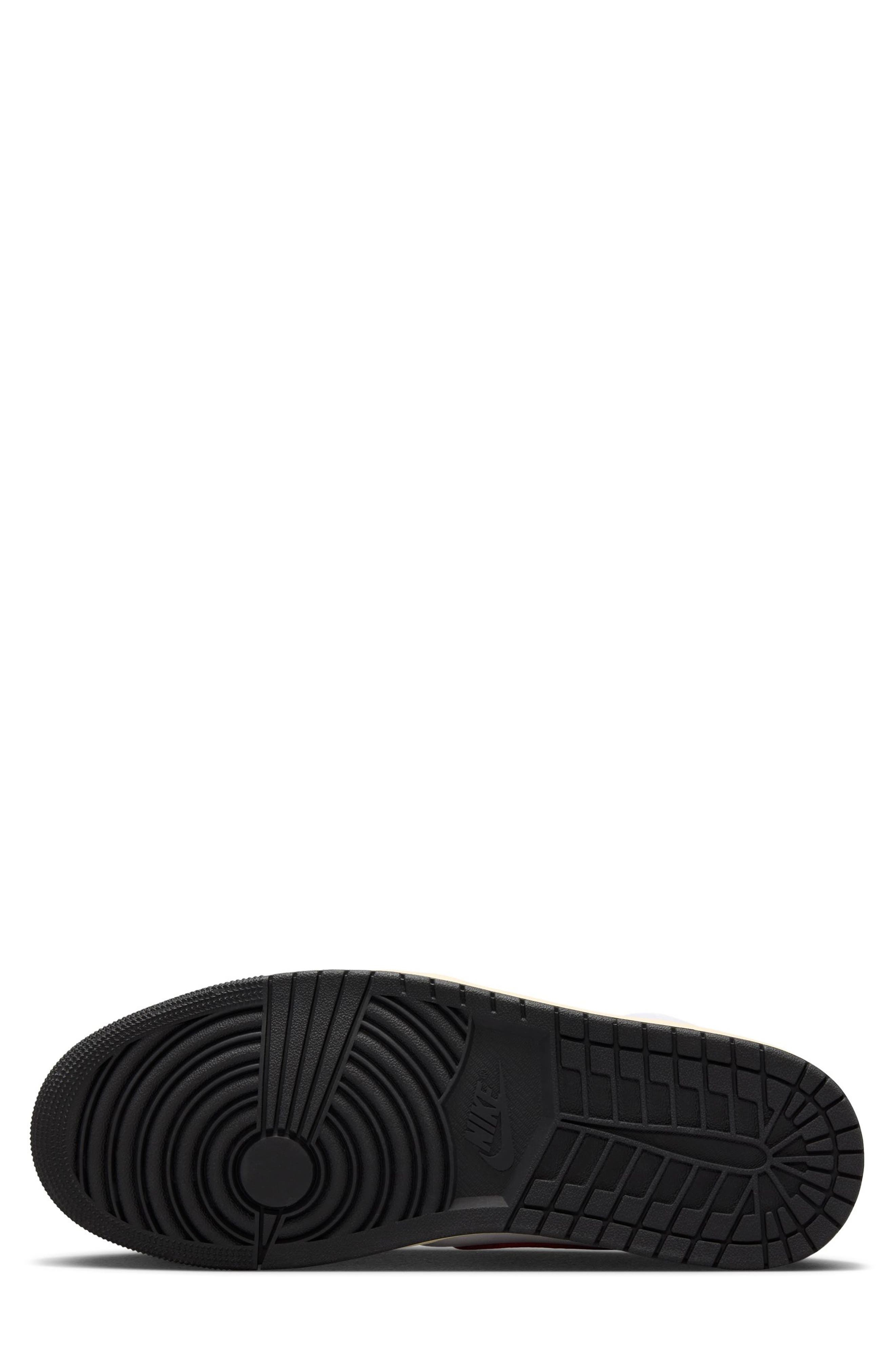 Air Jordan 1 Retro High Top Basketball Sneaker in 100 White/black at Nordstrom - 5