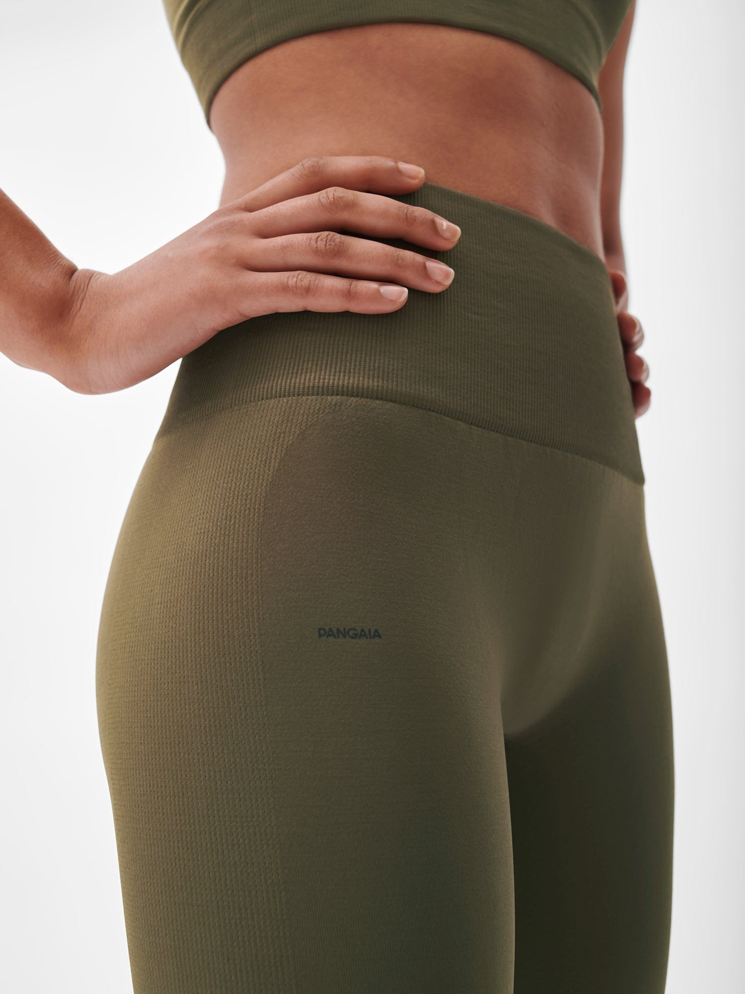 Women's Plant-Stretch Compressive Cycle Shorts - Soil Brown - 4