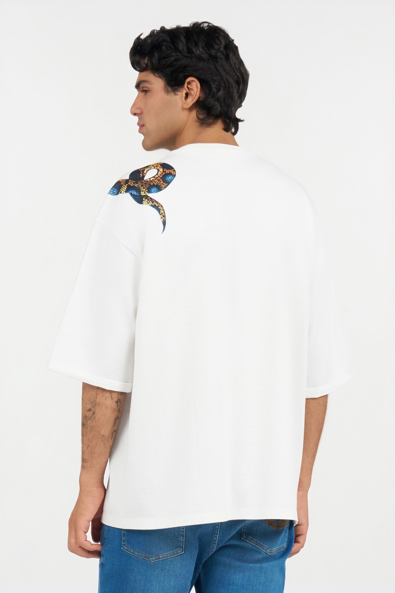 Oversized T-shirt with Snake Print 4
