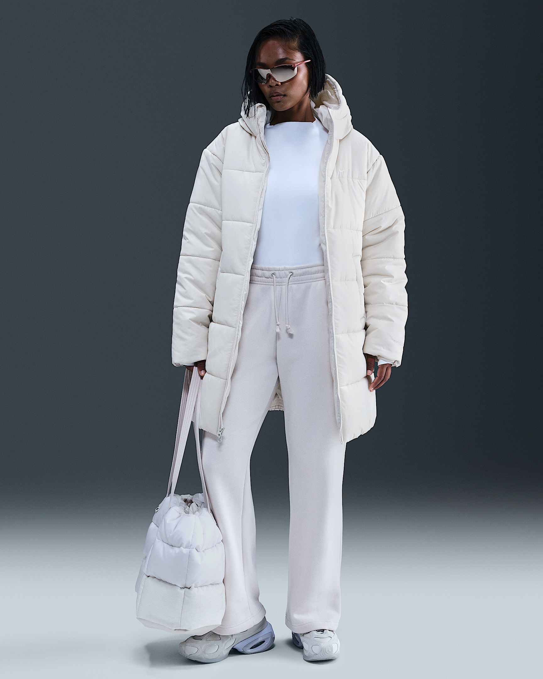 Nike Sportswear Classic Women's Therma-FIT Loose Hooded Parka - 4