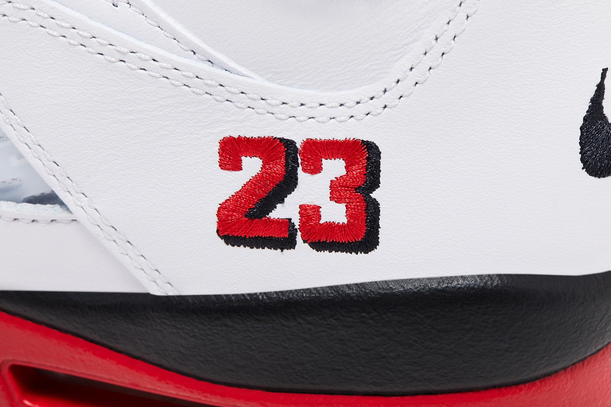 Air Jordan 5 Retro 'Fire Red' 2025 - 9