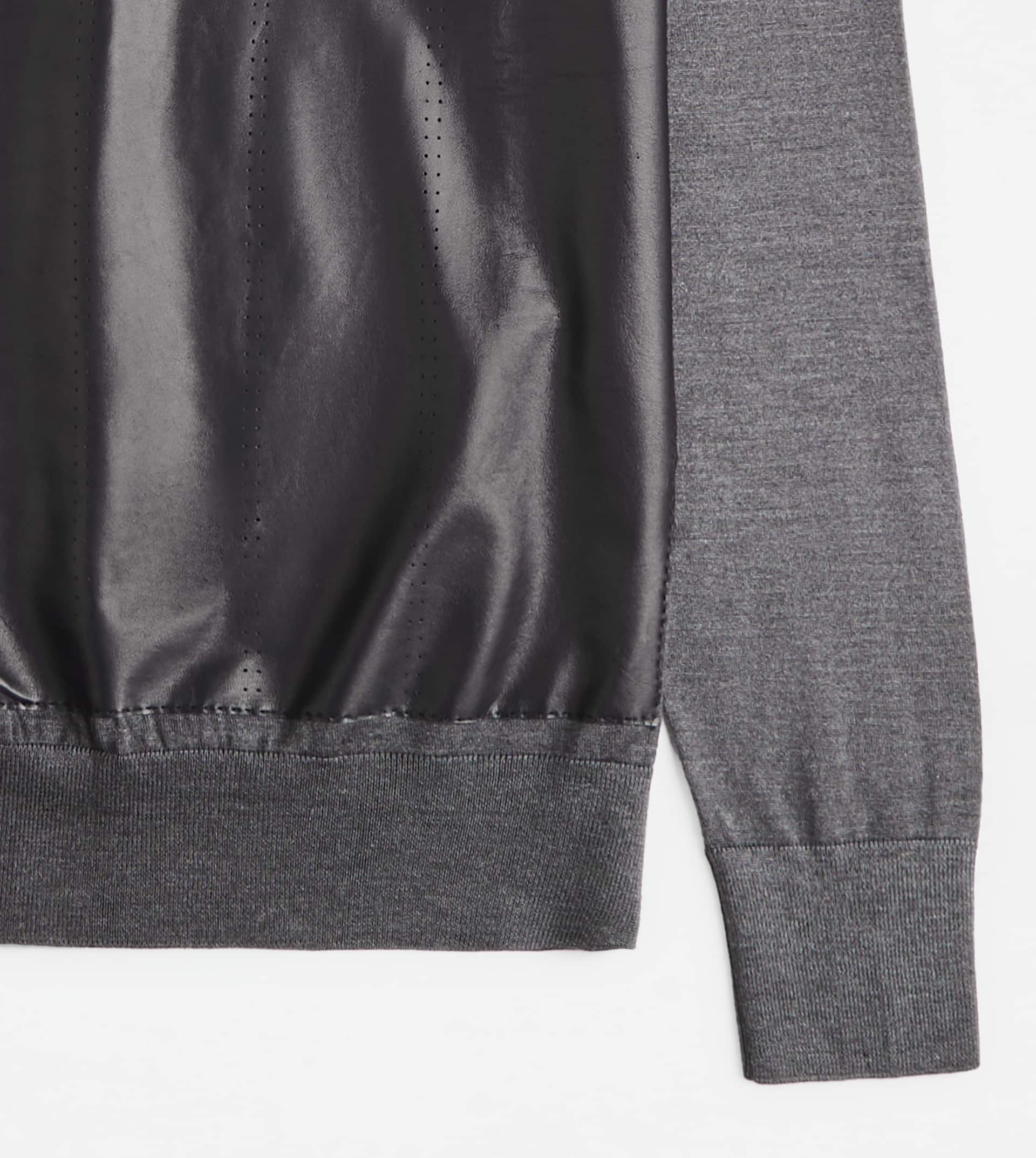 V-NECK PULLOVER WITH LEATHER INSERTS - GREY - 8