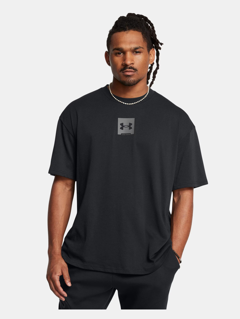 Under Armour Men's UA Heavyweight Oversized SM Box Short Sleeve outlook