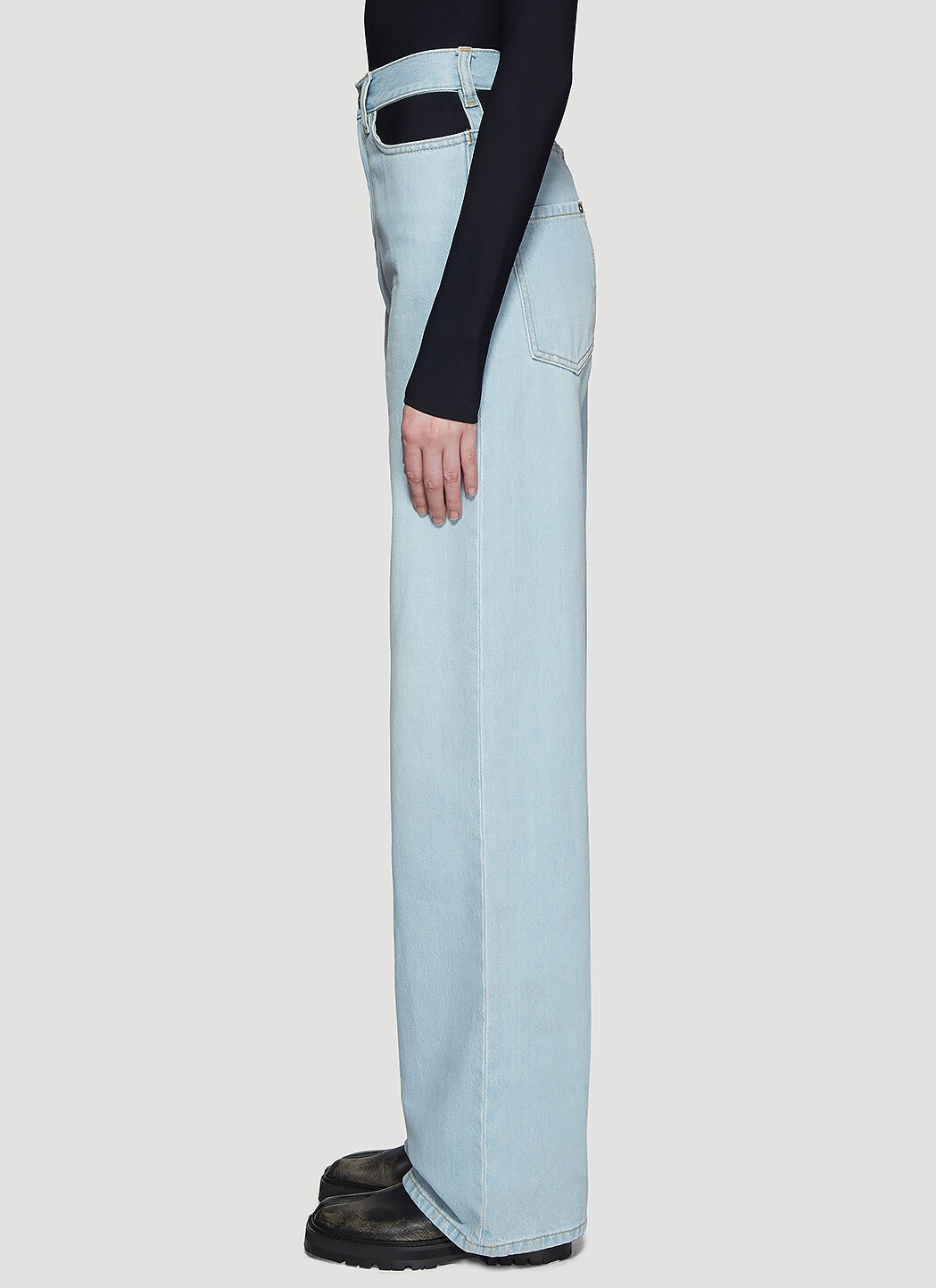 Cut-Out Jeans - 3