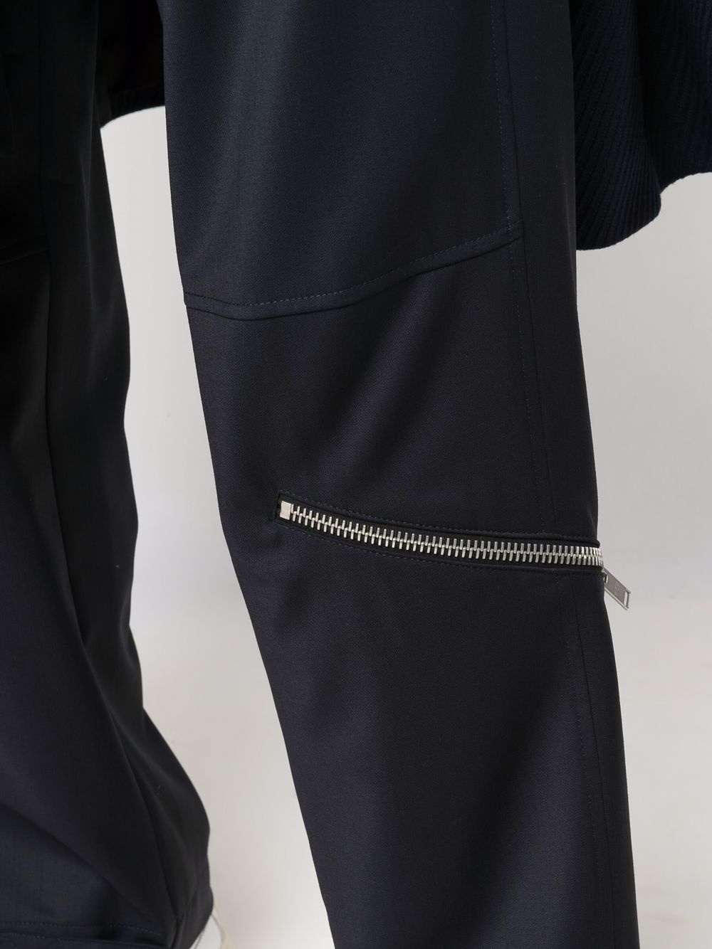 zip-detail straight-leg trousers - 5