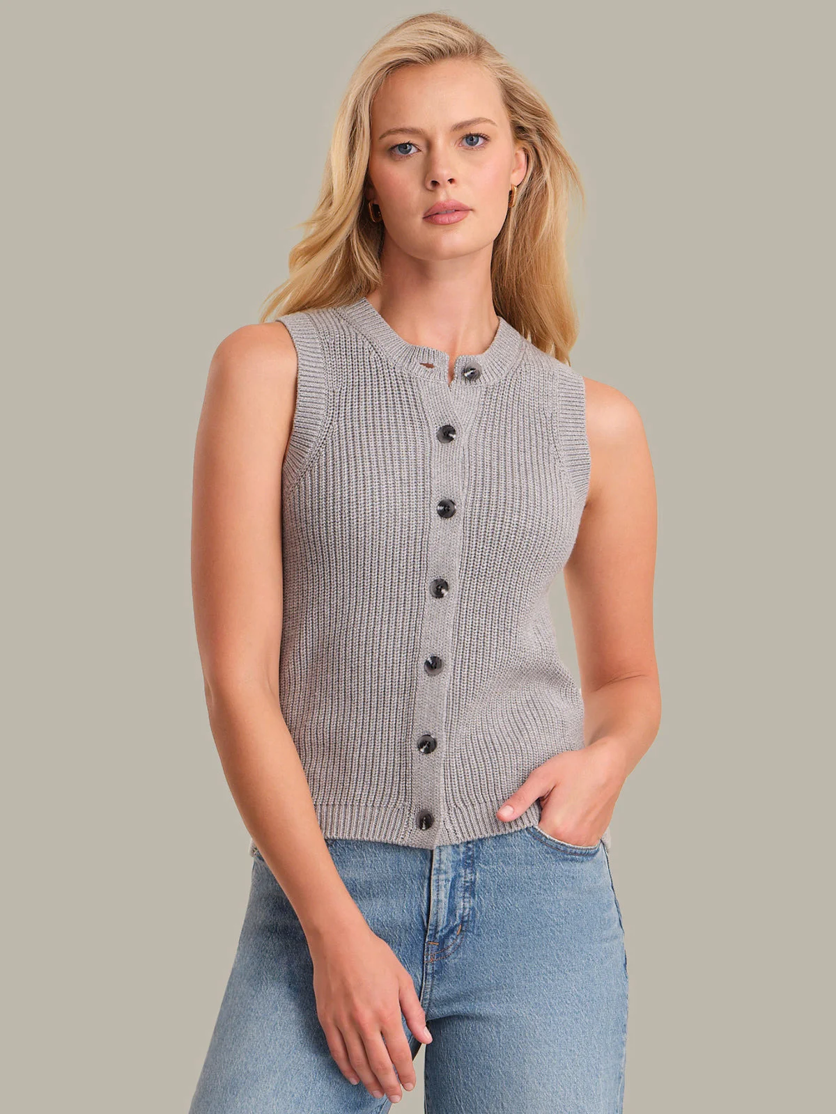 Scottie: Crewneck Cotton Vest - 1