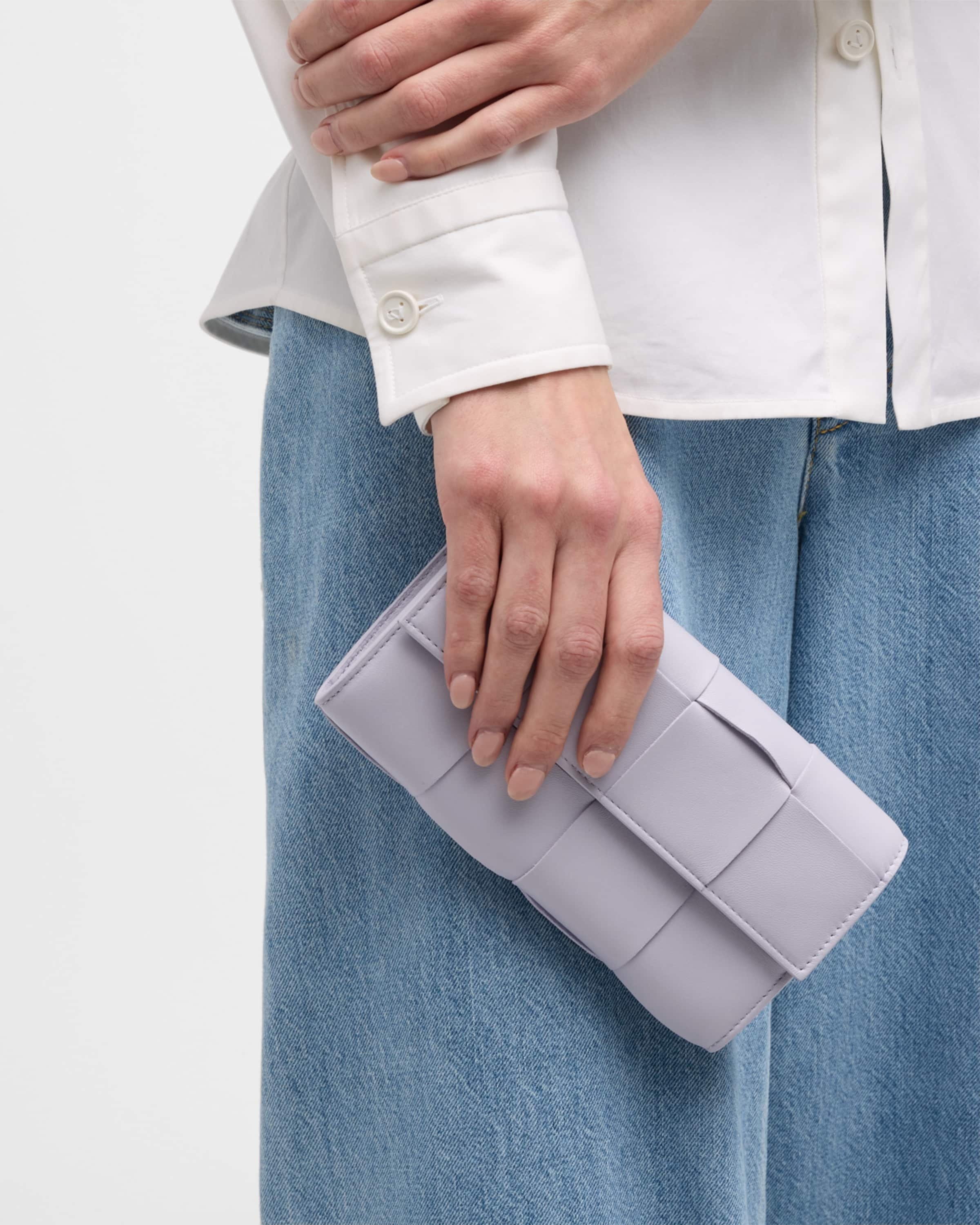【BOTTEGA VENETA】CASSETTE LARGE FLAP WALLET Bottega Veneta Cassette Large Flap Wallet - Black | Editorialist