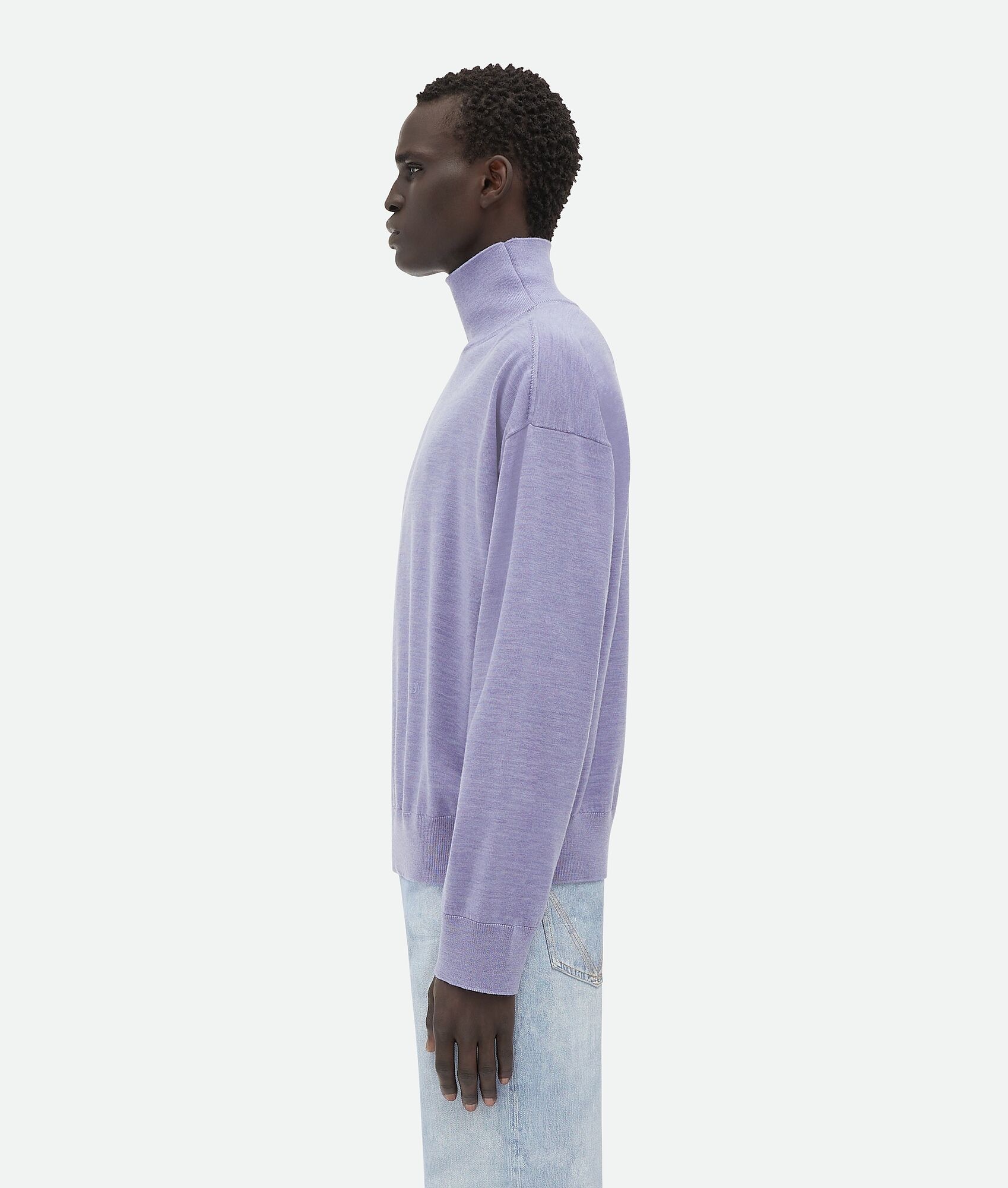 Light Wool Turtleneck - 2