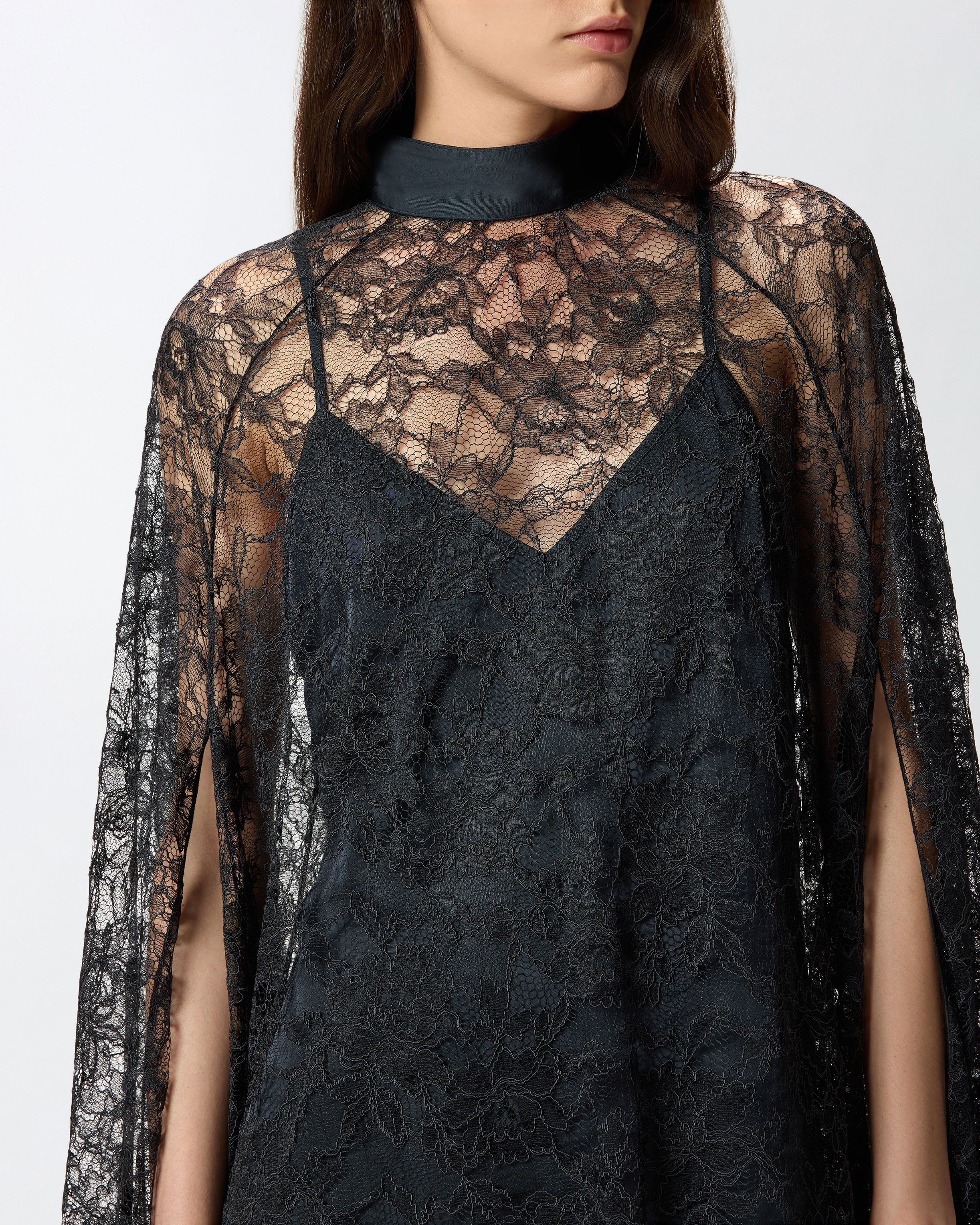 SHORT LACE DRESS - 5