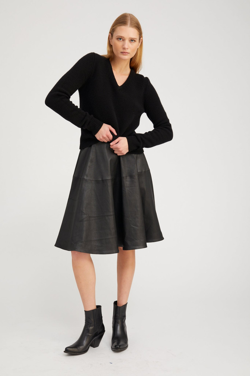 BLACK LEATHER BARDOT SKIRT 1