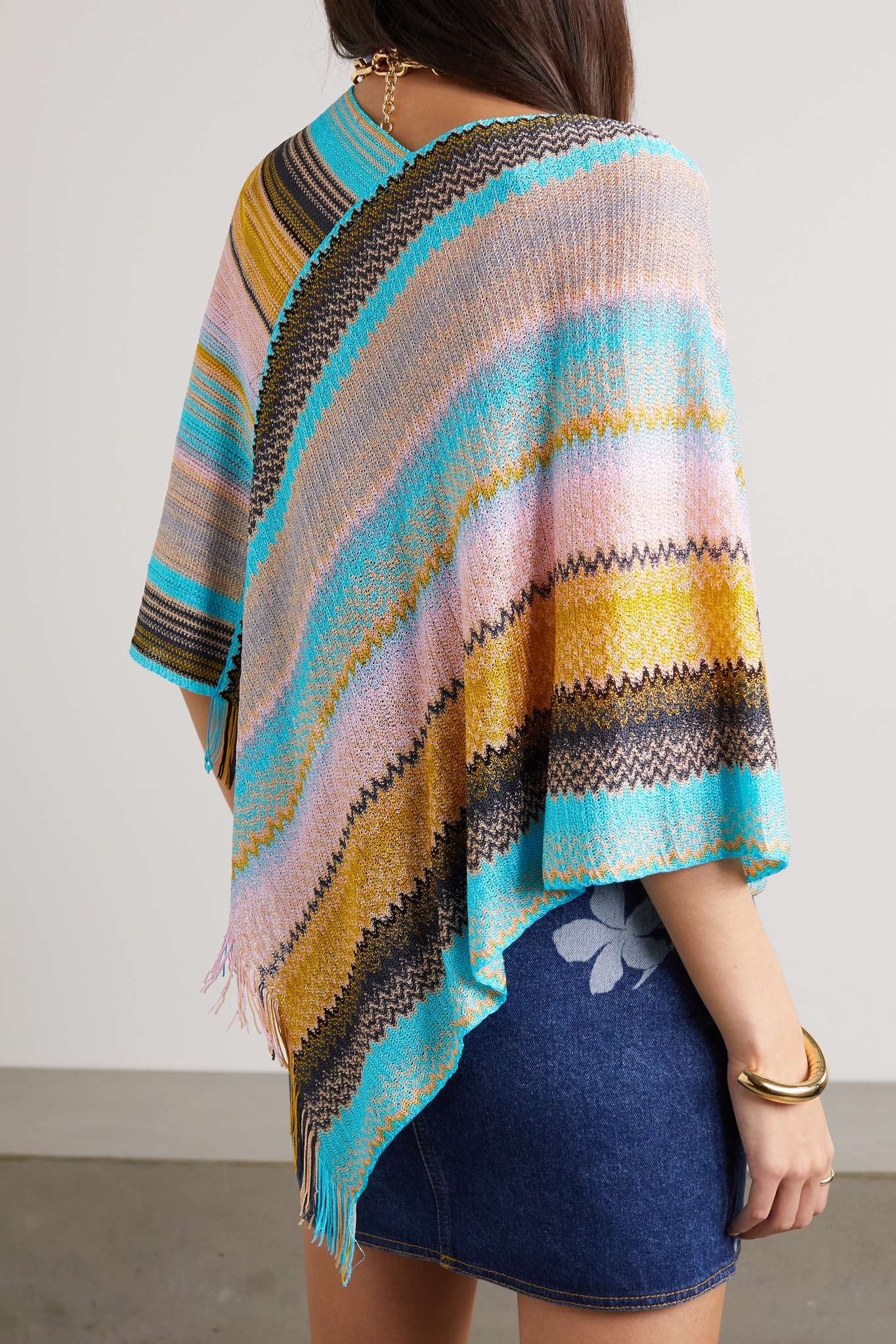 Fringed metallic striped crochet-knit poncho - 3