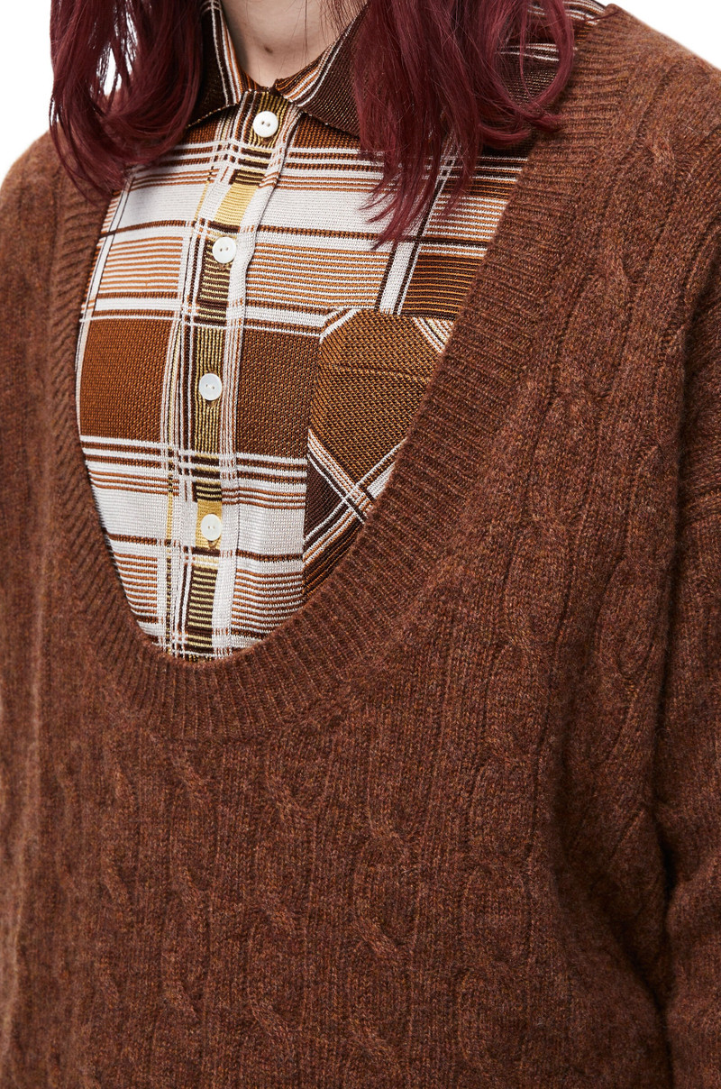 Trompe l'oeil sweater in camel and silk 5
