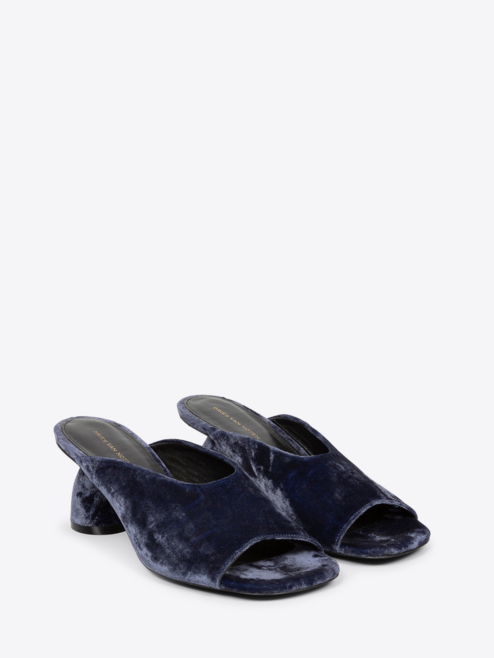 VELVET MULES - 3