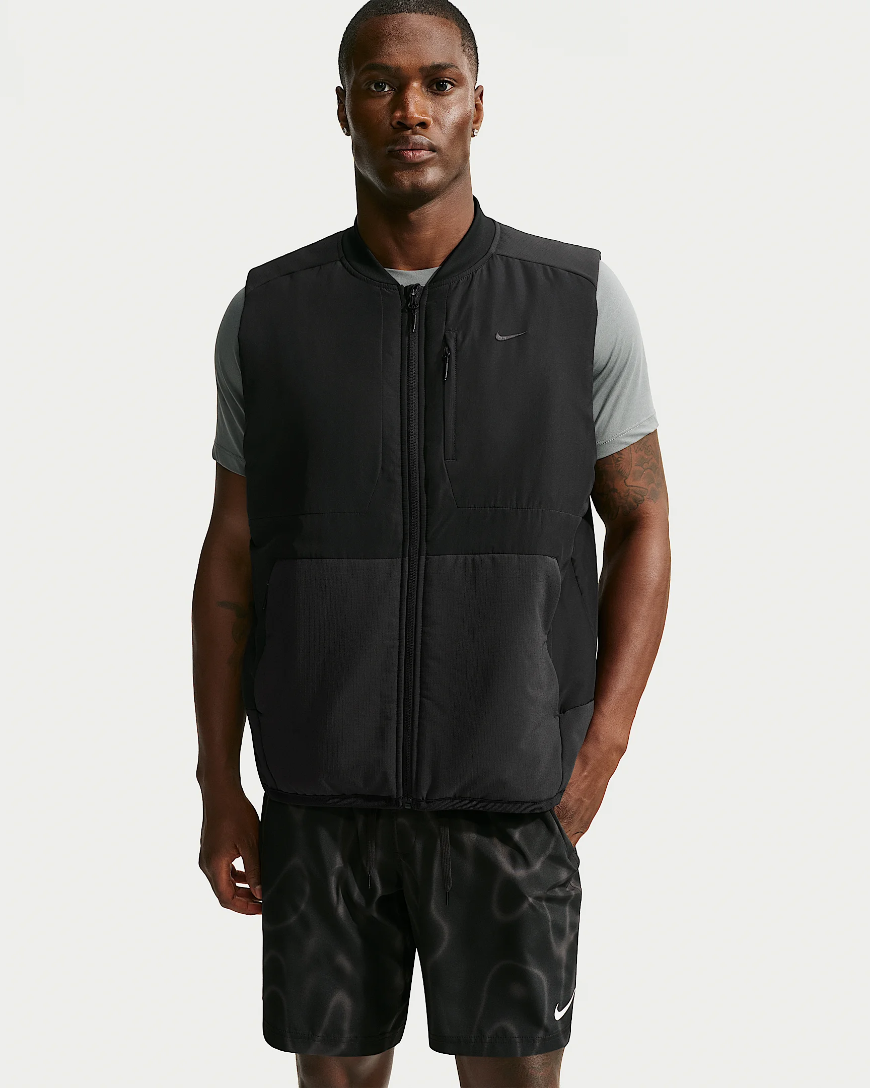 Nike Unlimited Men's Therma-FIT Training Vest - 1
