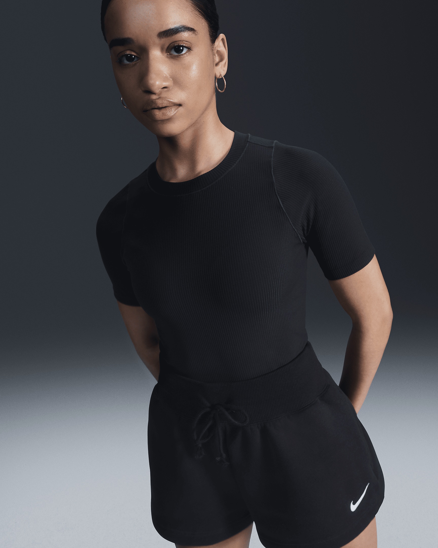 Nike Sportswear Phoenix Fleece Women's High-Waisted Loose Shorts - 2