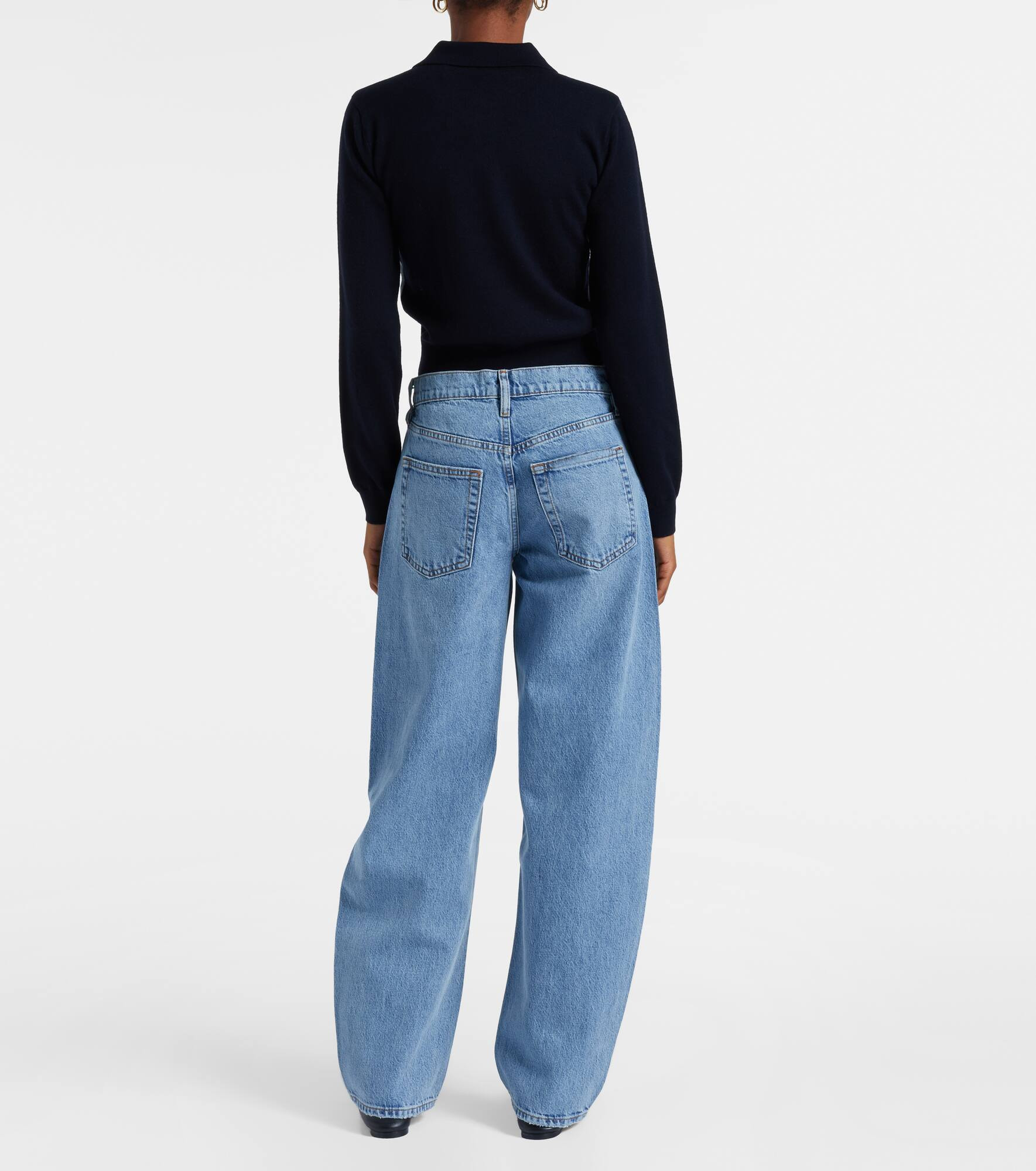 Low Slung mid-rise barrel-leg jeans - 3